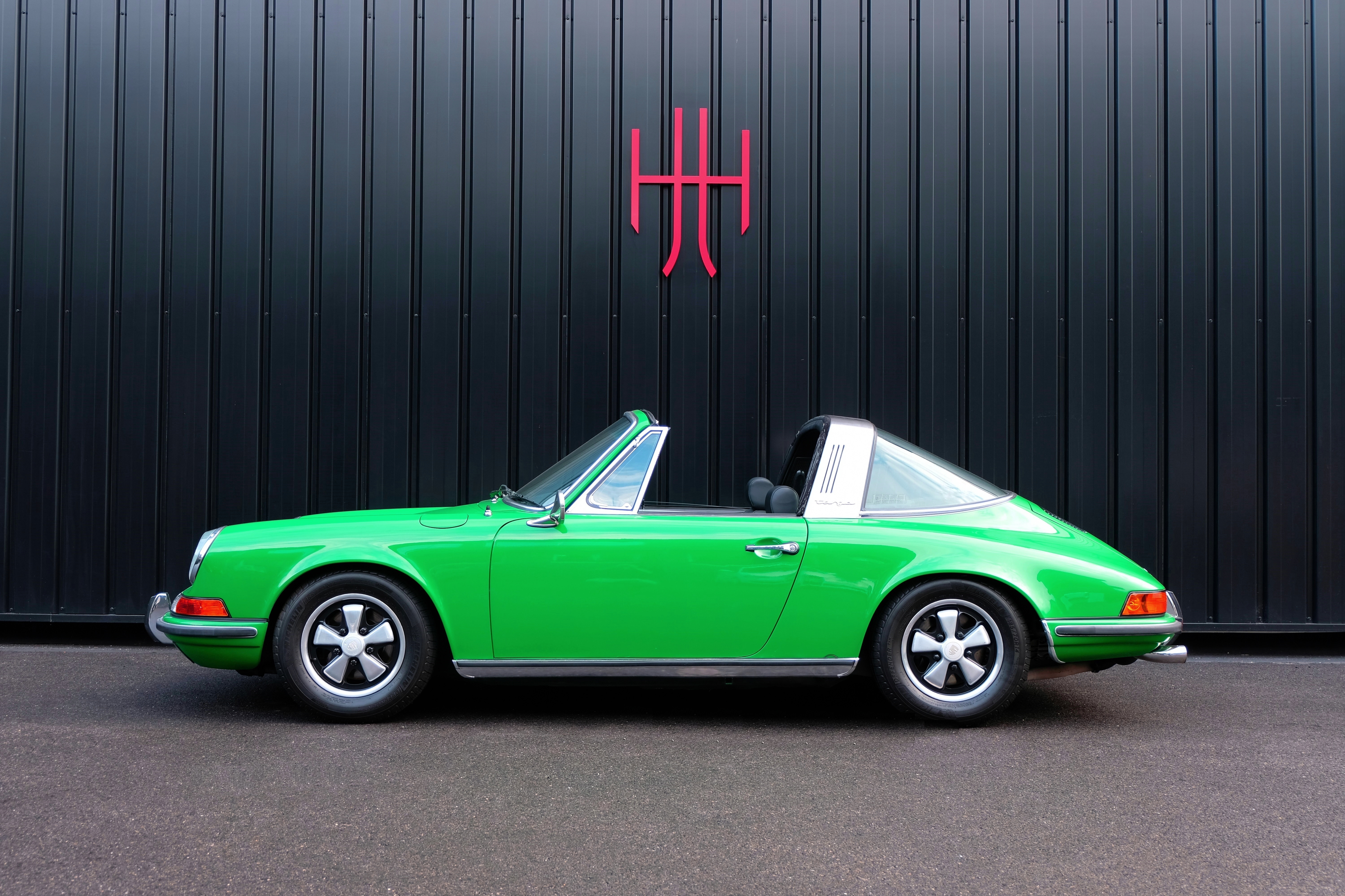 PORSCHE 911 2.2T TARGA