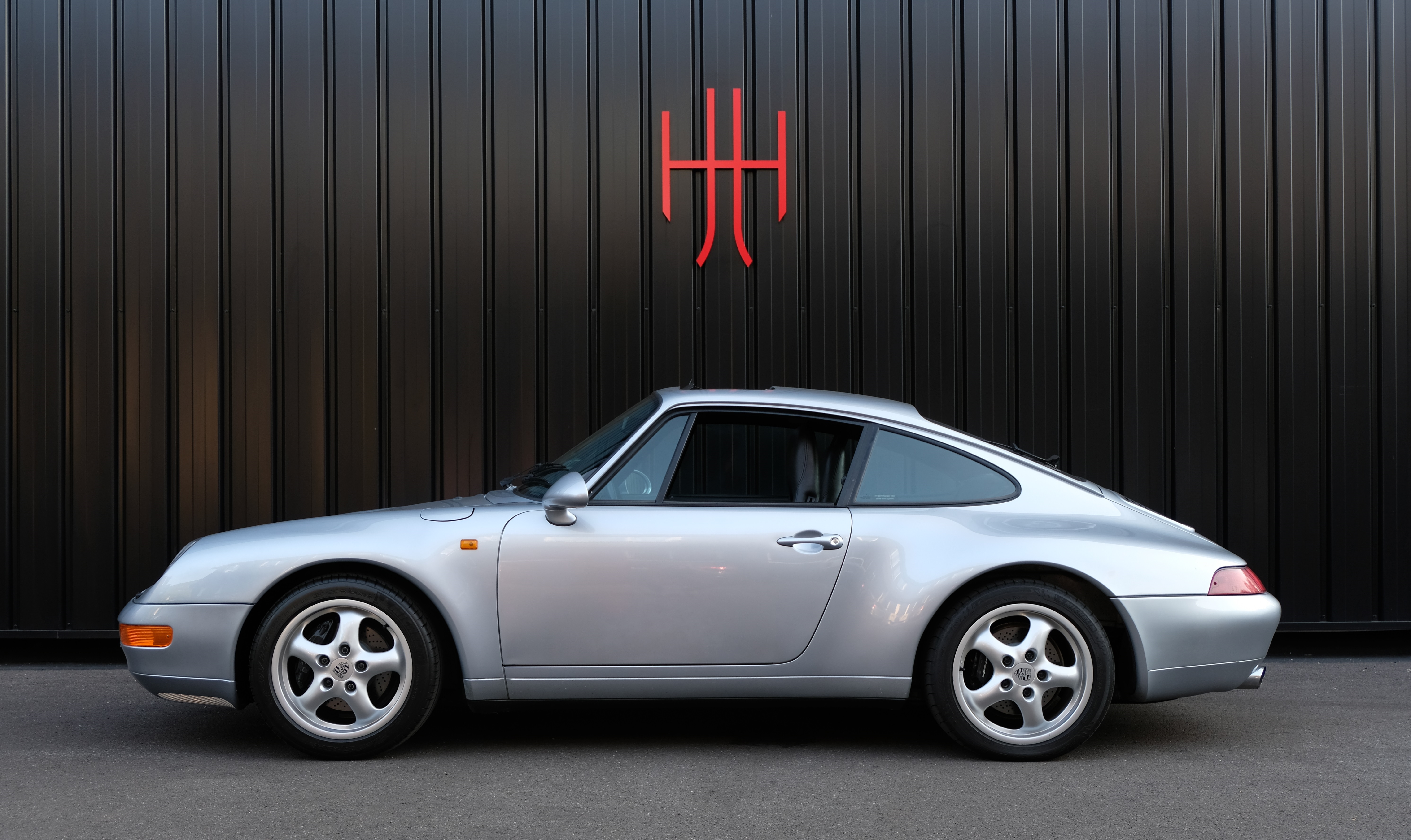 PORSCHE 911 TYPE 993 CARRERA