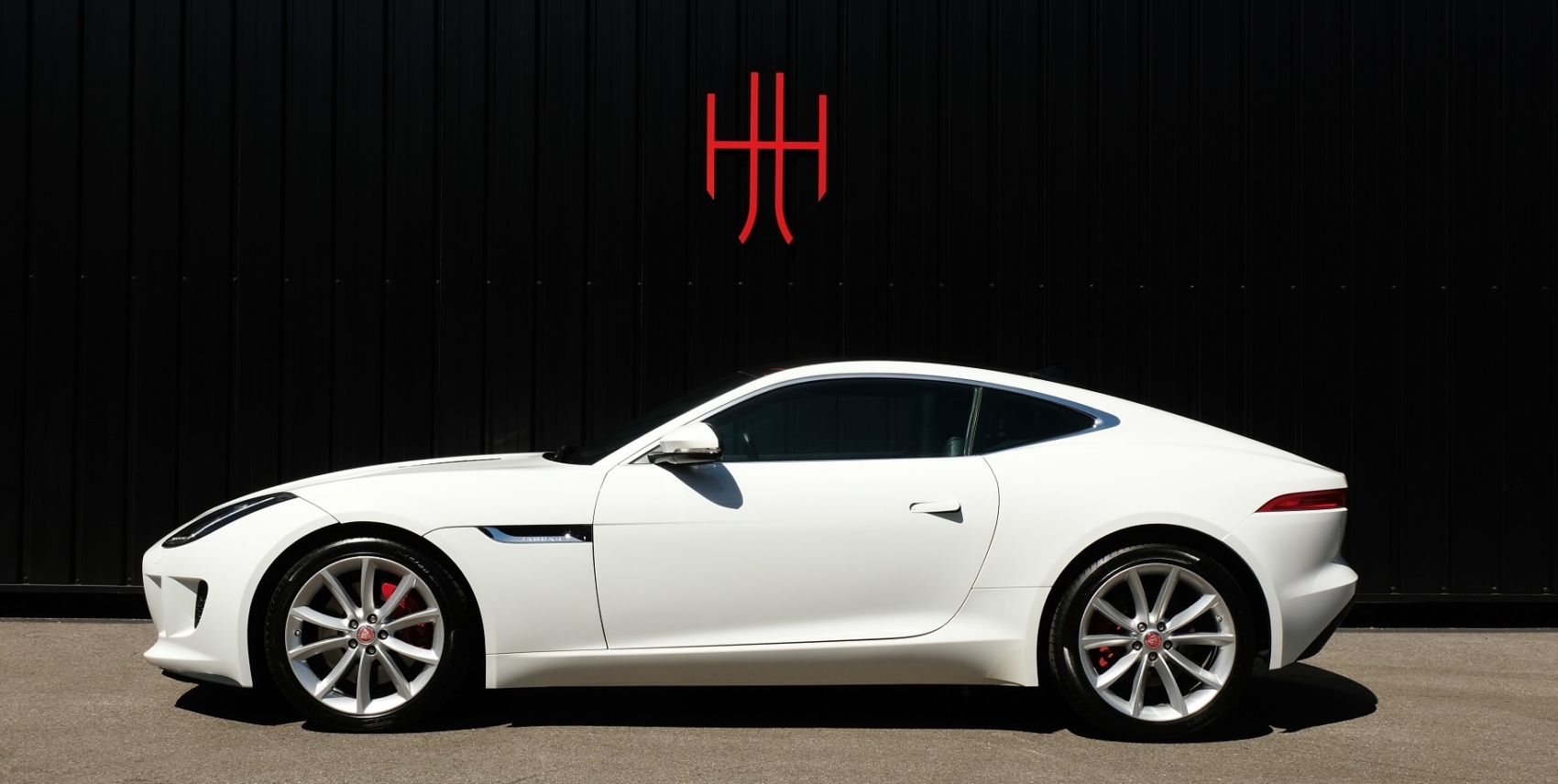 JAGUAR F-TYPE V6 COUPE