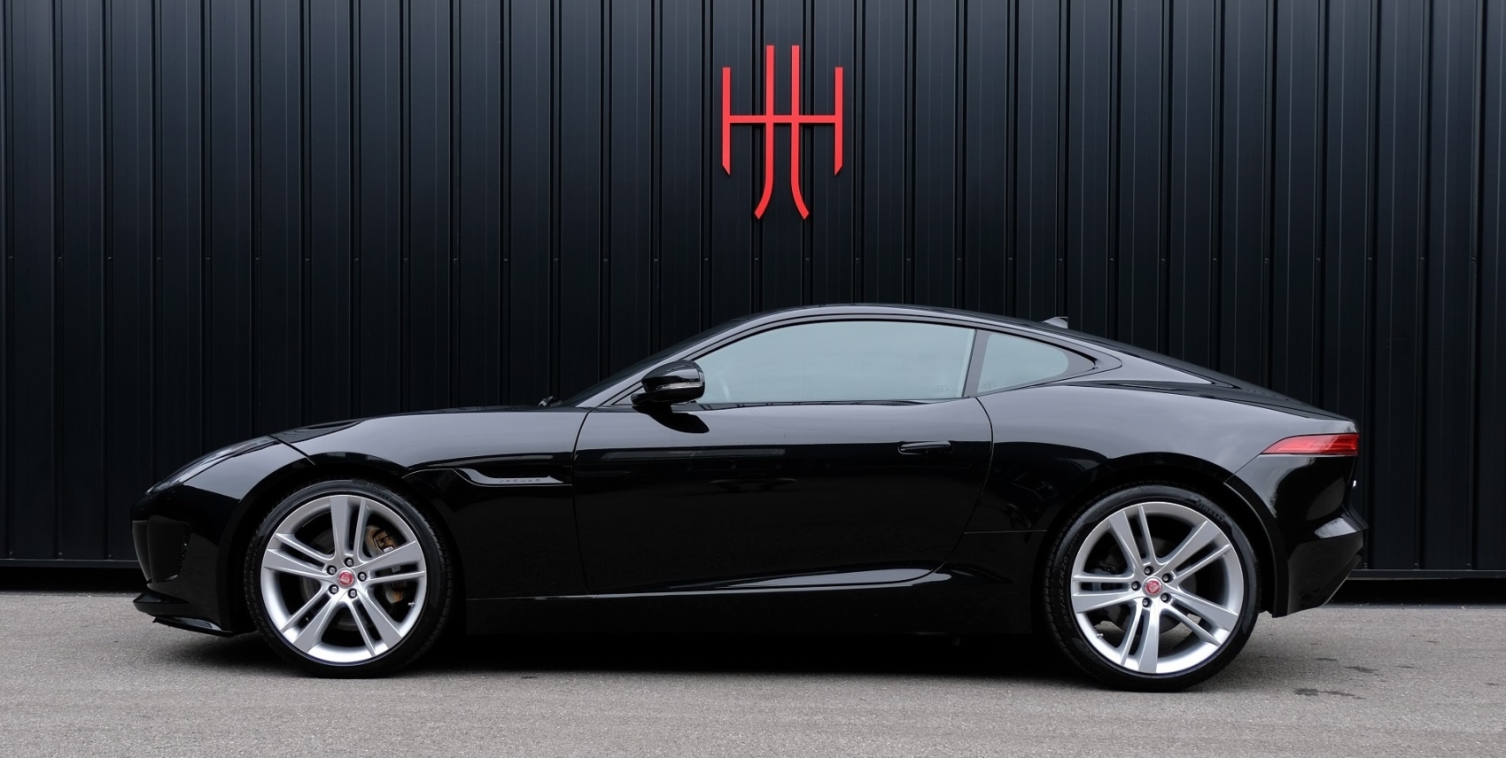 JAGUAR F-TYPE V6 COUPE