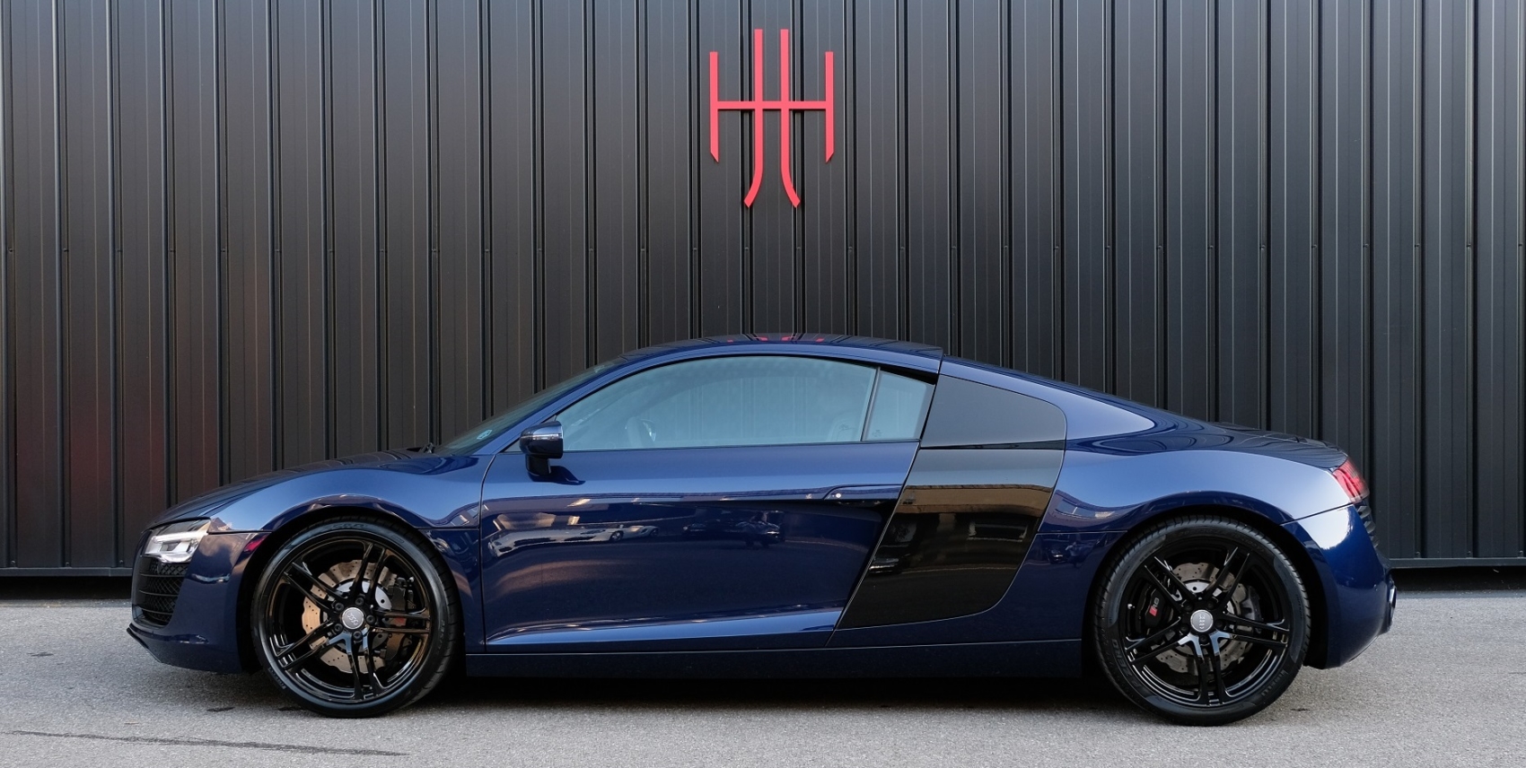 AUDI R8 V8 4.2 - S-TRONIC