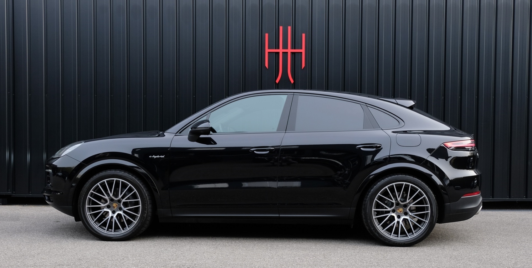 PORSCHE CAYENNE E-HYBRID COUPE