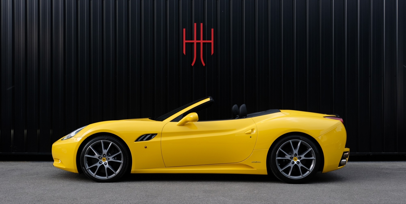 FERRARI CALIFORNIA V8 4.3