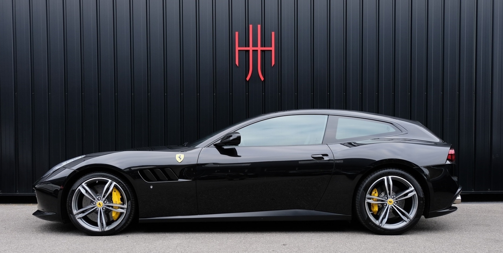 FERRARI GTC4 LUSSO