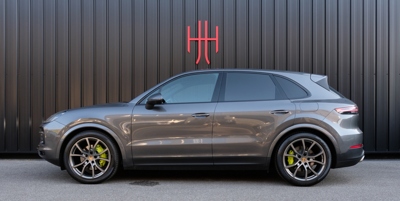 PORSCHE CAYENNE E-HYBRID