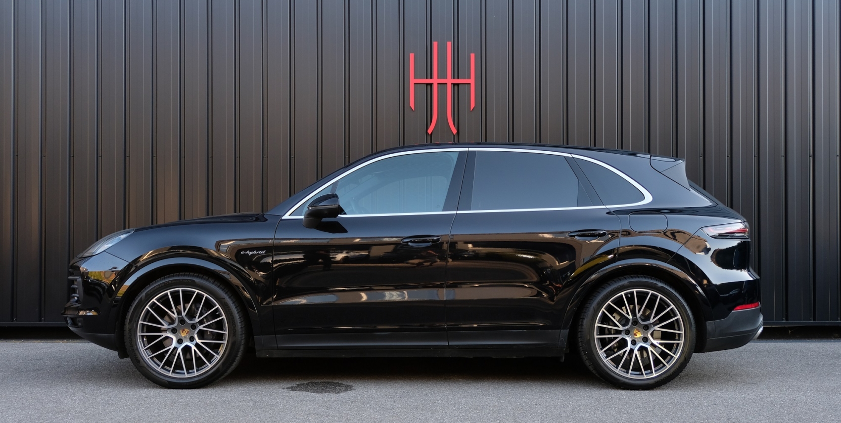 PORSCHE CAYENNE E-HYBRID