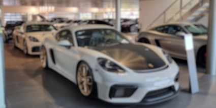 PORSCHE 718 CAYMAN GT4 CLUBSPORT PDK7