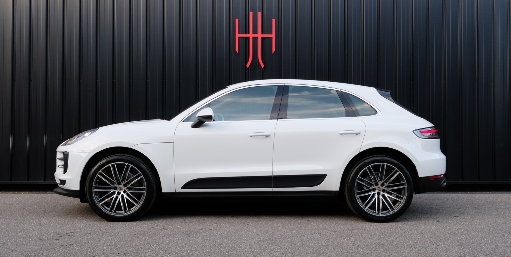 PORSCHE MACAN S PDK7