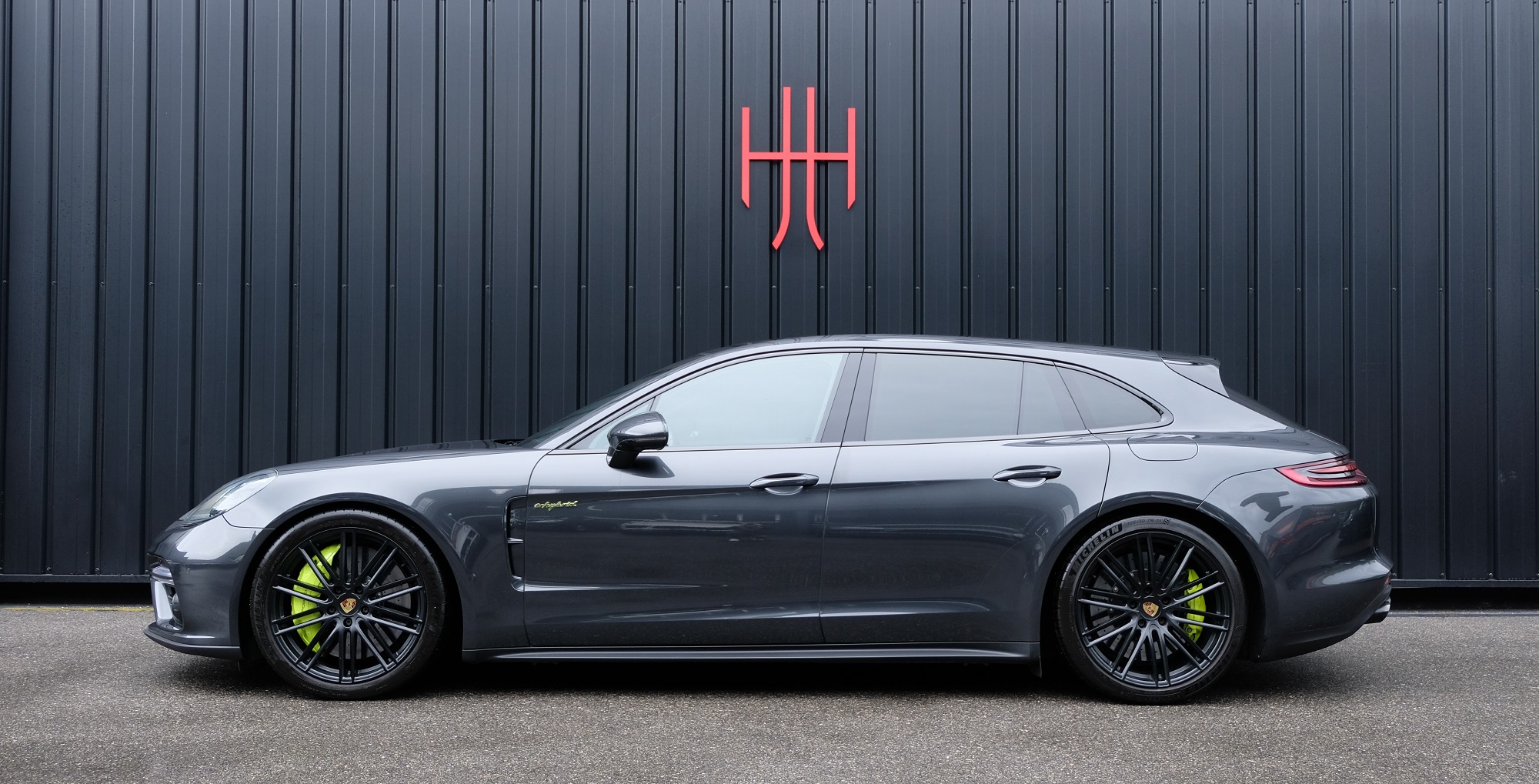 PORSCHE PANAMERA SPORT TURISMO TURBO S EHYBRID Jean Lain Heritage