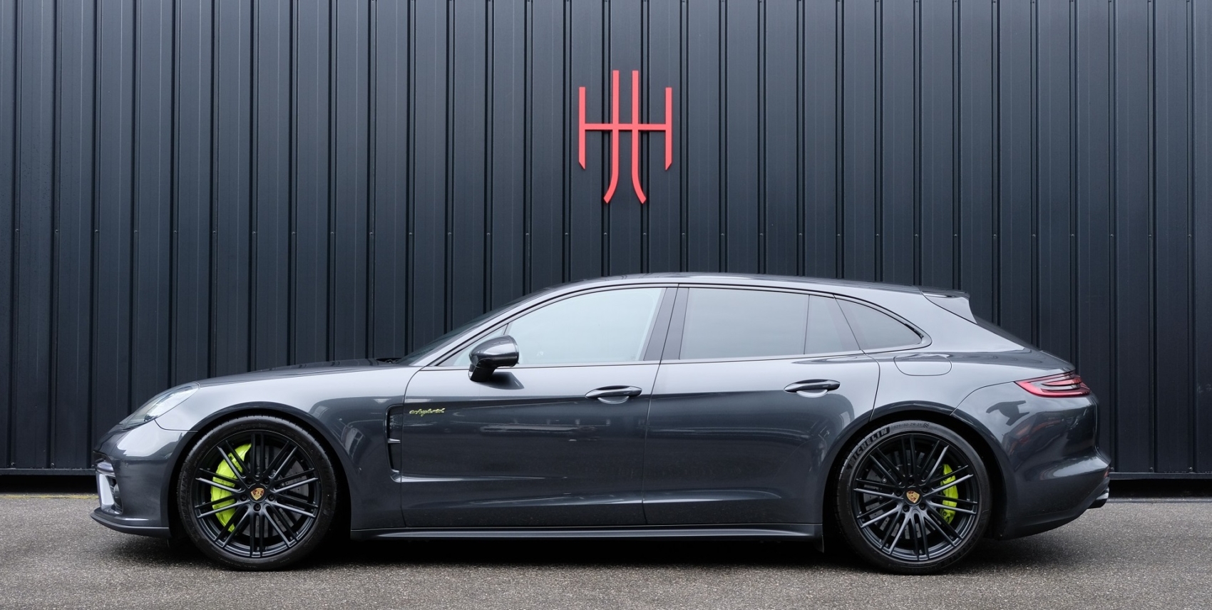 PORSCHE PANAMERA SPORT TURISMO TURBO S E-HYBRID