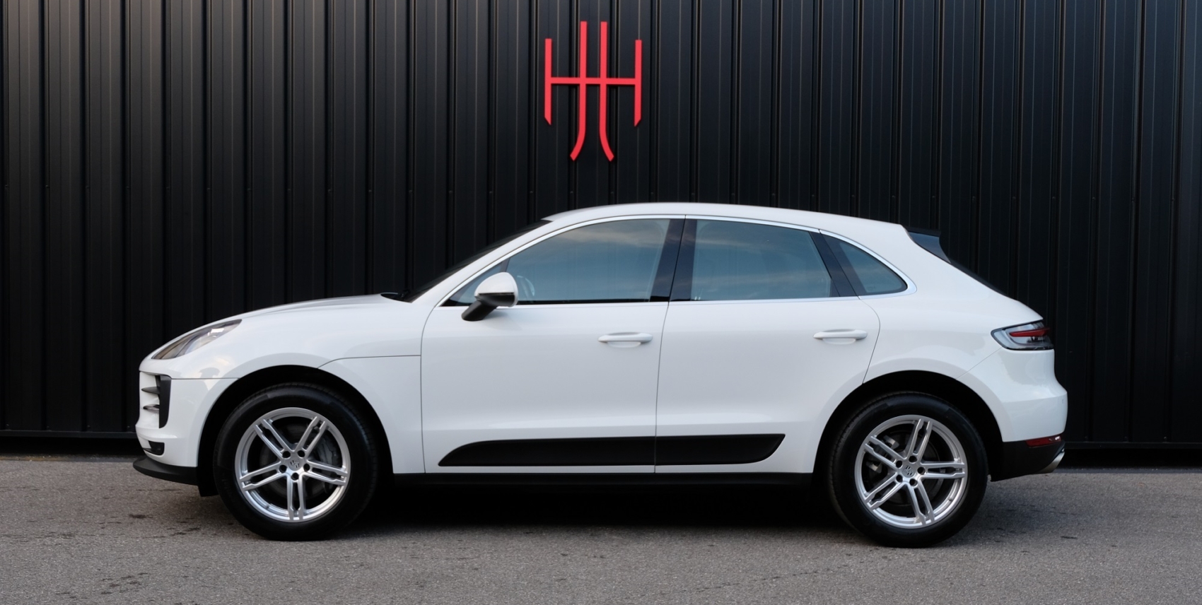 PORSCHE MACAN S PDK7