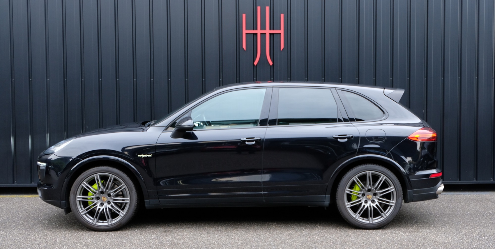 PORSCHE CAYENNE S E-HYBRID PLATINUM EDITION
