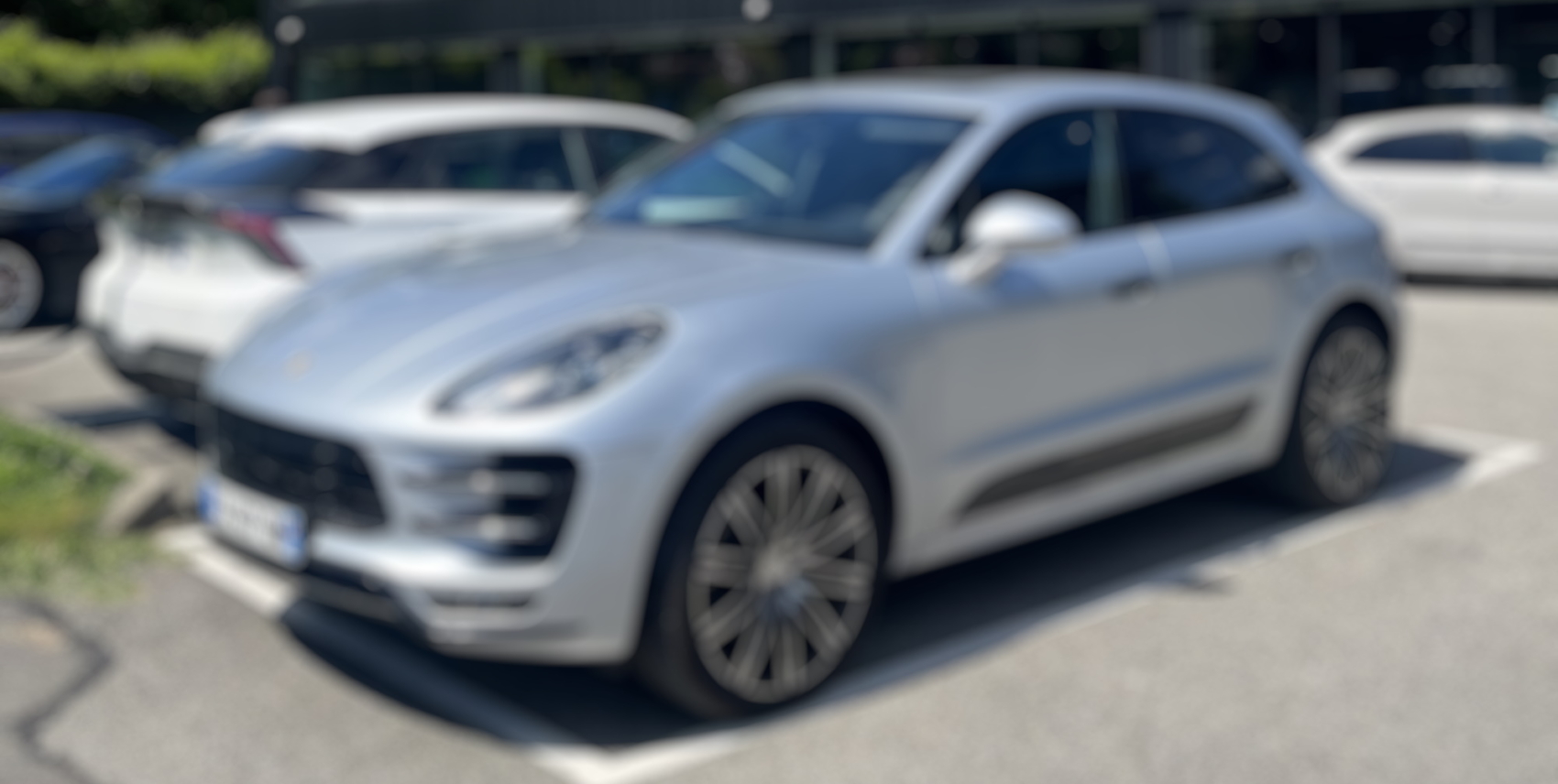 PORSCHE MACAN TURBO